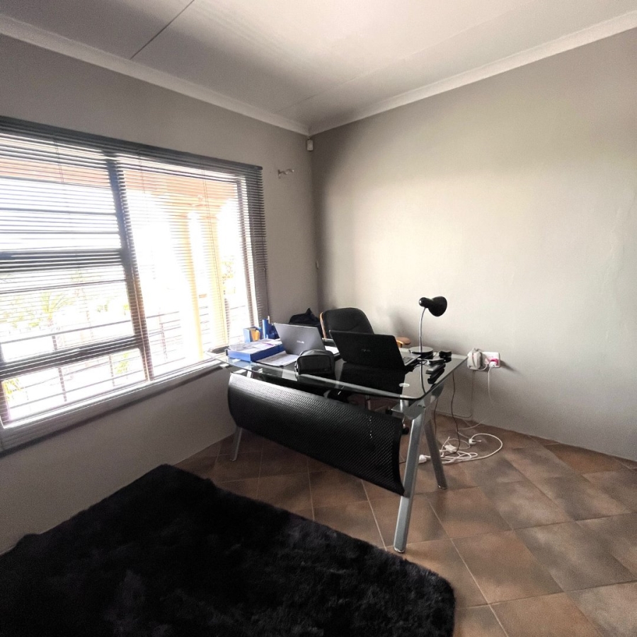4 Bedroom Property for Sale in Despatch Central Eastern Cape